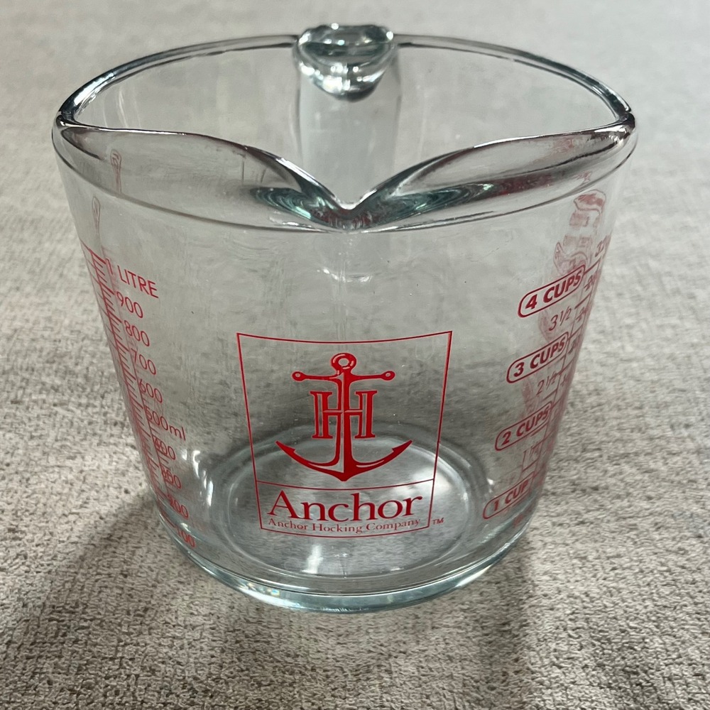Anchor Hocking Glass Measuring Cup 4 Cup 1 Quart 32oz Red Graphics Dual Spout